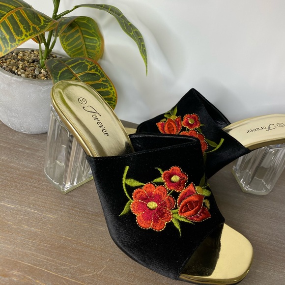 ✨FOREVER✨ Black Fashion Platform Mule - Picture 1 of 8